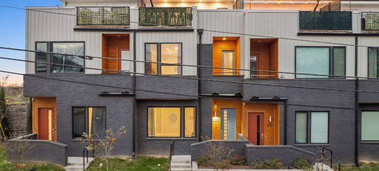 靠近市中心的带屋顶游戏室的私人住宅(Private Home w Rooftop Game Room Near Downtown)图片