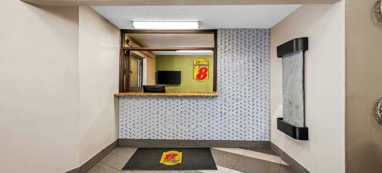 荷姆伍德伯明翰地区温德姆速8酒店(Super 8 by Wyndham Homewood Birmingham Area)图片
