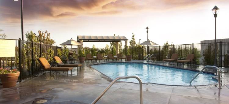 莫雷诺谷艾尔水疗酒店(Ayres Hotel & Spa Moreno Valley/Riverside)图片