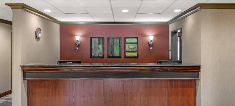 瀑布贝斯特韦斯特优质套房酒店(Best Western Plus Cascade Inn  Suites)图片