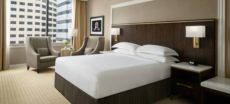 印第安纳波利斯希尔顿套房酒店(Hilton Indianapolis Hotel & Suites)图片