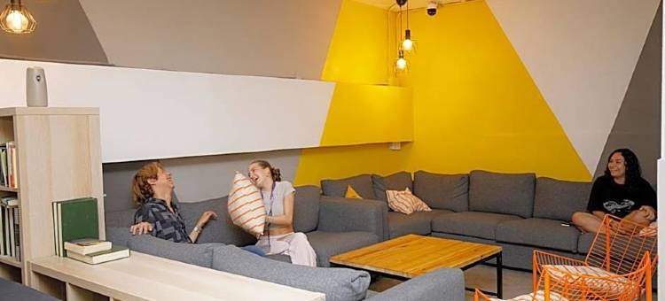 悬空黄巢酒店(Onefam les Corts)图片