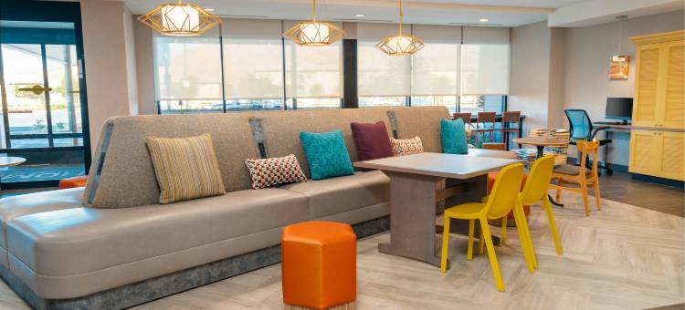 科罗娜希尔顿惠庭酒店(Home2 Suites by Hilton Corona)图片