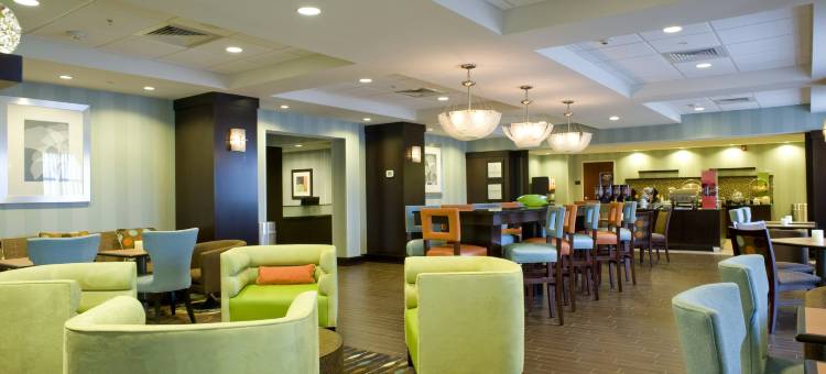 安德森/联盟商务园区欢朋酒店(Hampton Inn Anderson/Alliance Business Park)图片