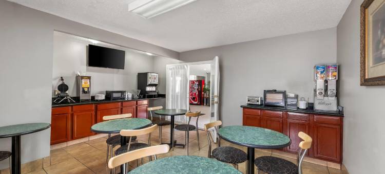 伯锡尔城-什里夫波特地区速8酒店(Super 8 by Wyndham Bossier City/Shreveport Area)图片