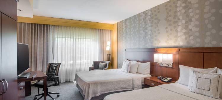 万怡华尔道夫酒店(Courtyard Waldorf)图片