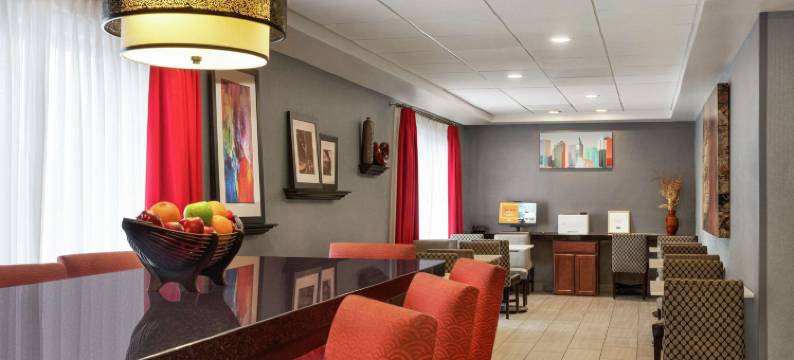 堪萨斯城蓝泉城希尔顿欢朋酒店(Hampton Inn Kansas City/Blue Springs)图片