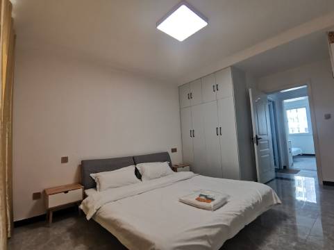 子悦阁公寓(圣阳路1号分店)