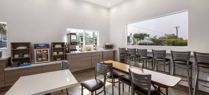 格兰特斯帕斯红狮套房酒店(Red Lion Inn & Suites Grants Pass)图片