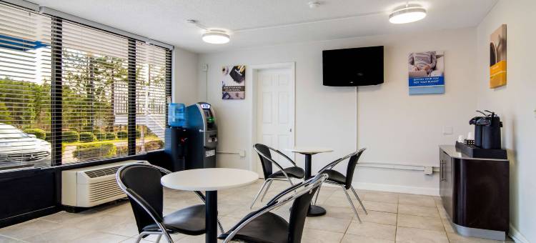 格鲁吉亚拉格朗日 6 号开放式公寓酒店(Studio 6 Lagrange, GA)图片