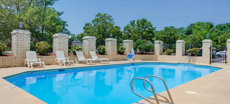 纽波特纽斯市中心奥斯特尔角温德姆戴斯酒店(Days Inn by Wyndham Newport News City Center Oyster Point)图片