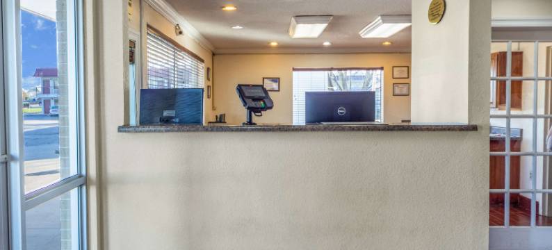 伊克诺旅馆梅里迪恩南(Econo Lodge Meridian South)图片