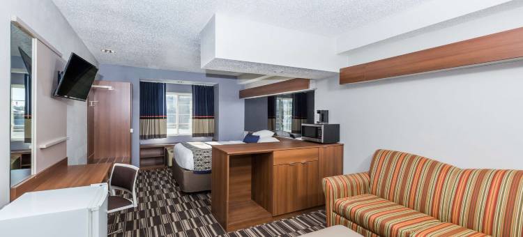苏福尔斯温德姆麦客达套房酒店(Microtel Inn & Suites by Wyndham Sioux Falls)图片
