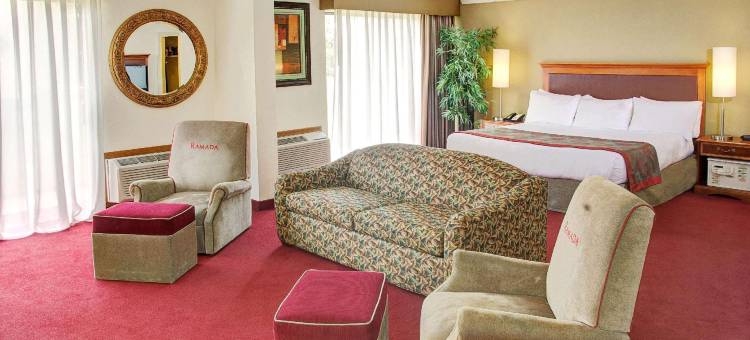 休斯顿洲际机场东华美达酒店(Ramada by Wyndham Houston InterContinental Airport East)图片