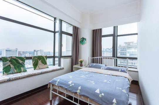 湖山驿城市民宿(中山北路分店)