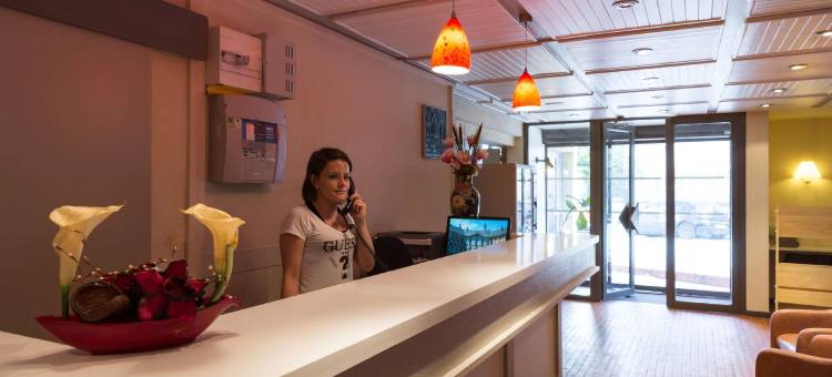 雷米尔蒙特阿鲁姆原生酒店(The Originals Access Hôtel Arum Remiremont)图片