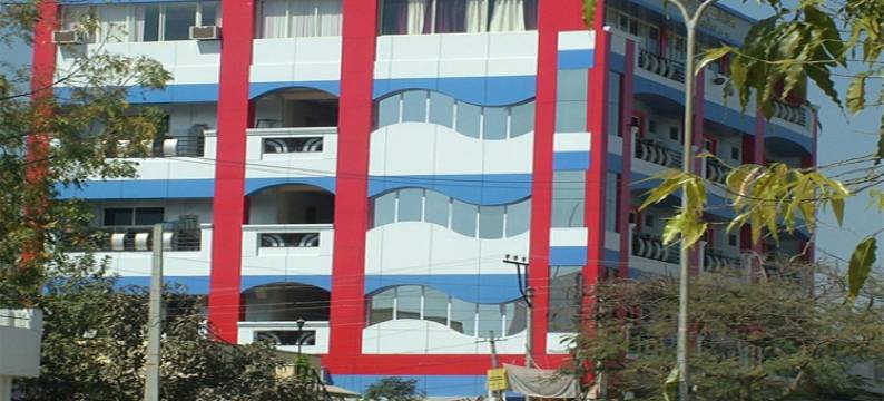 乌代布尔米纳克希酒店(Hotel Meenakshi Udaipur - Family Preffered Hotel)图片