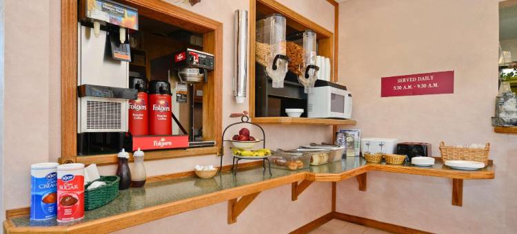 奥扎克斯普林菲尔德戴斯酒店(Days Inn by Wyndham Ozark Springfield)图片