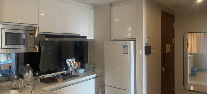 环太湖落地窗大阳台舒适安静ins凤公寓(墅里路分店)图片