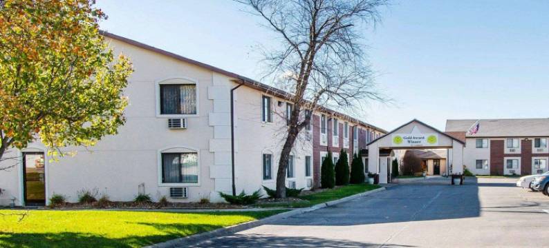 奥图姆瓦北品质酒店及套房(Quality Inn & Suites Ottumwa North)图片