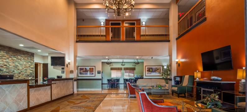 西锡安贝斯特韦斯特优质酒店(Best Western Plus Zion West Hotel)图片