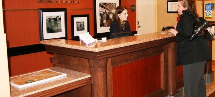 蒙克顿新不伦瑞克希尔顿欢朋套房酒店(Hampton Inn & Suites by Hilton Moncton)图片