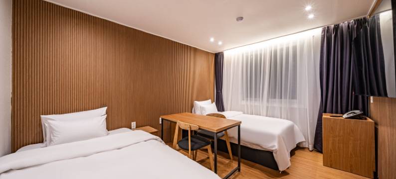 昌原帕龙东霍特尔T.T(Changwon Palyongdong Hotel TT)图片