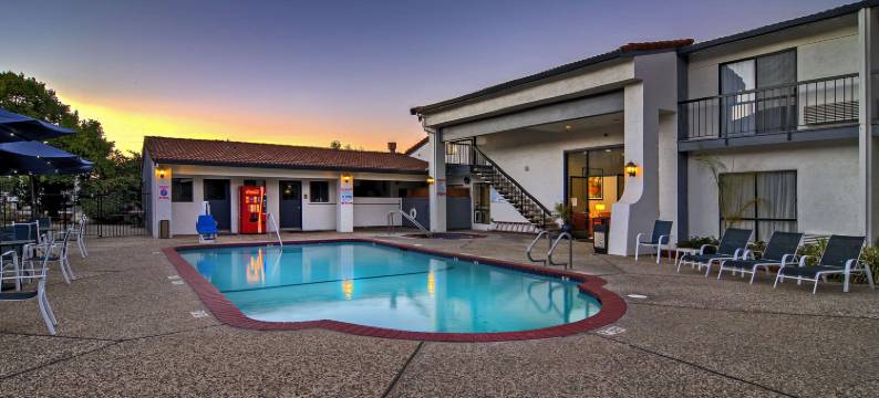 南圣何塞/摩根山品质酒店及套房(Quality Inn & Suites South San Jose - Morgan Hill)图片