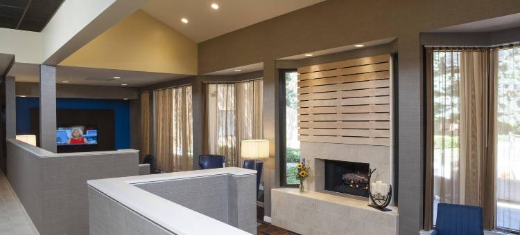 芝加哥格伦维尤/诺瑟布鲁克万怡酒店(Courtyard Chicago Glenview/Northbrook)图片