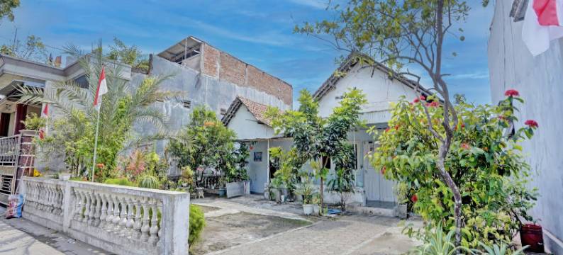 OYO Life 92921 欧玛雅伊斯兰公寓(OYO Life 92921 Omaya Kost Syariah)图片