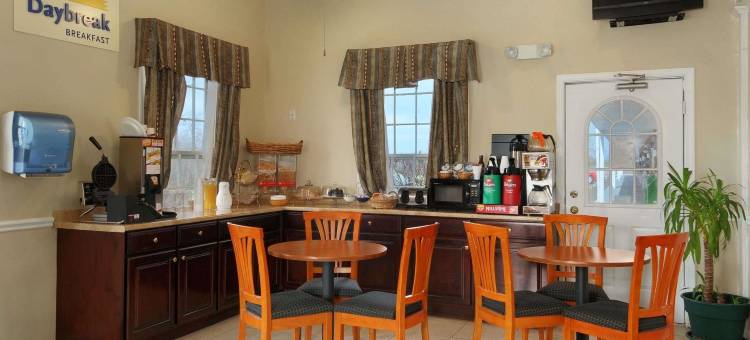 劳伦斯温德姆戴斯酒店(Days Inn by Wyndham KU Lawrence)图片