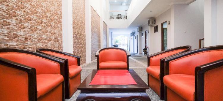 红门酒店·乌尔班景观·清真洛吉阿鲁姆·克拉滕站(Urbanview Syariah Loji Arum Stasiun Klaten by RedDoorz)图片