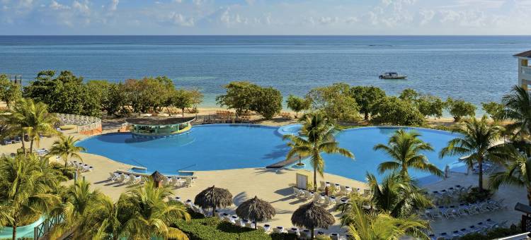 Iberostar Waves Rose Hall Beach图片