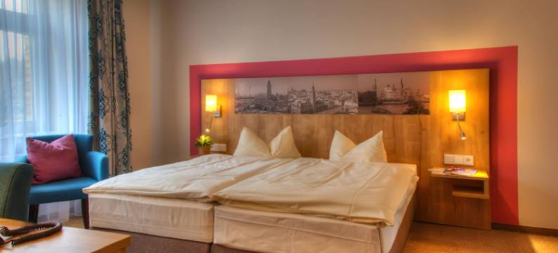 克鲁泽尔酒店(Hotel Kreuzer)图片