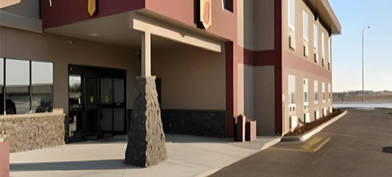 因尼斯费尔速8酒店(Super 8 by Wyndham Innisfail)图片