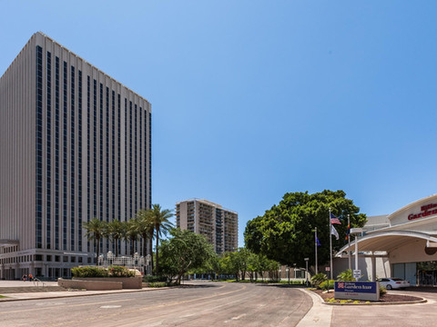 凤凰城中城希尔顿逸林酒店