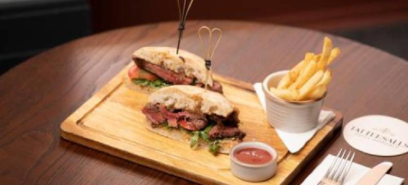 塔特索尔斯酒店(Tattersalls Hotel)图片