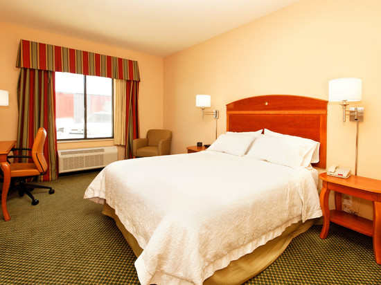 蒙特罗斯欢朋酒店