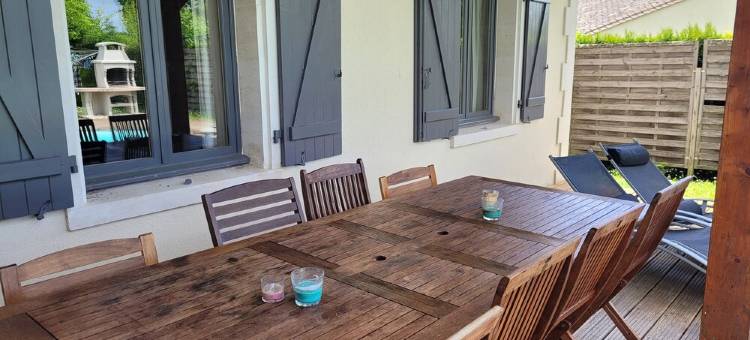 Peaceful Villa, Charente Hills, Sunset Heated Pool & Veranda, A/C, Sleeps 8图片