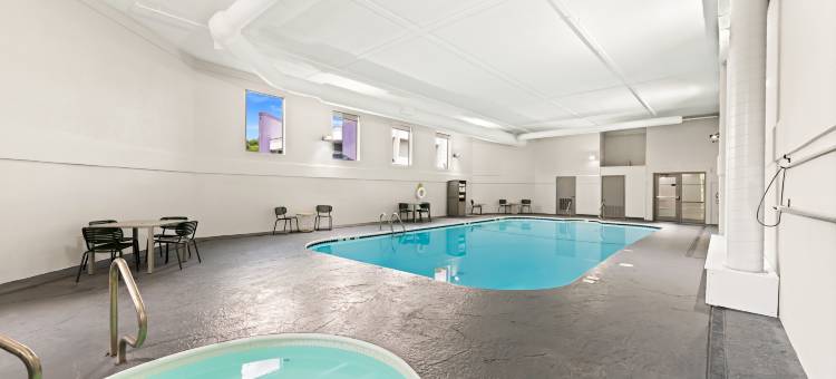 Spark by Hilton Branson Meadows图片