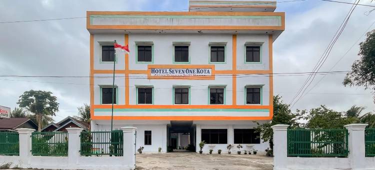 Urbanview Hotel Grand Seven One Kota图片