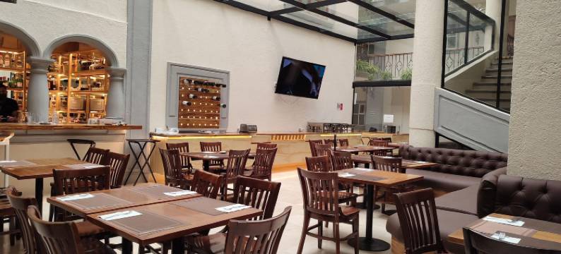 德尔巴列马奎斯酒店(Hotel Marques Del Valle)图片