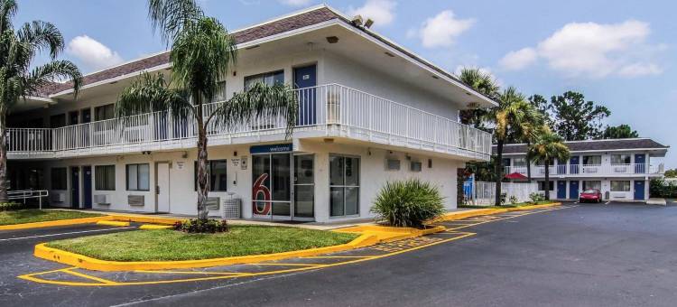 杰克逊维尔橙园6号汽车旅馆(Motel 6 Jacksonville, FL - Orange Park)图片