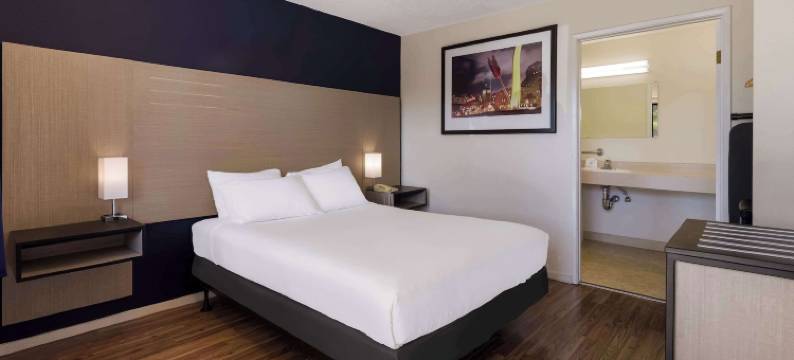 利弗莫尔罗德威酒店(Rodeway Inn Livermore)图片