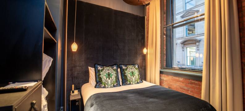 七十四(Forty-Seven)图片