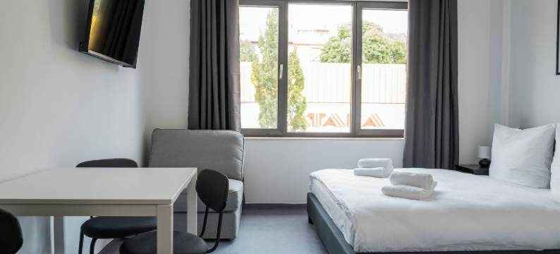 柏林诺伊克尔恩公寓楼(Apartmenthaus Berlin Neukölln)图片