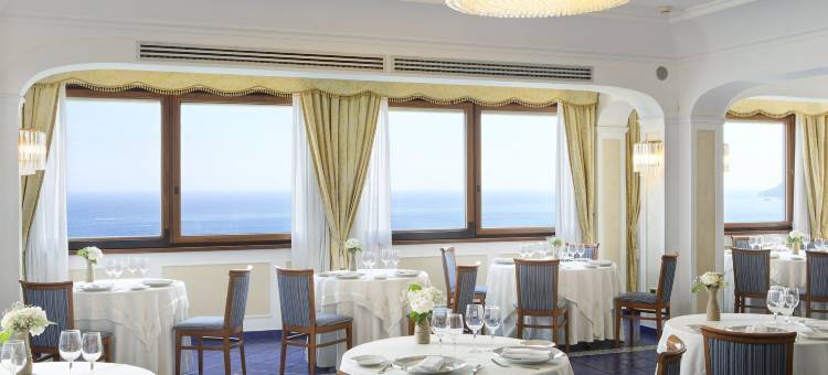 劳埃德拜亚酒店(Lloyd's Baia Hotel)图片