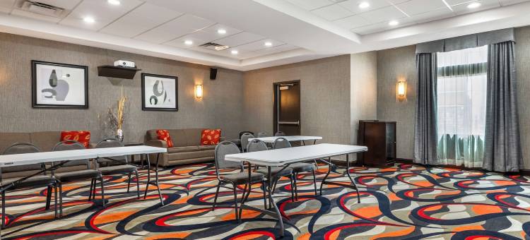 贝斯特韦斯特优质考维塔斯第一高级酒店(Best Western Plus Cowetas 1st Hotel)图片