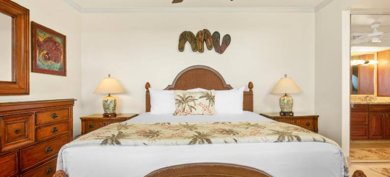 Spacious Kitchen and Stunning Ocean Views - Elegant Top-Floor Sanctuary图片