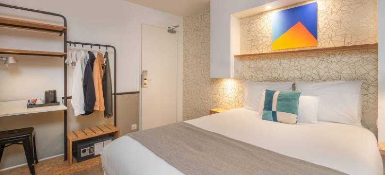 巴黎伊西莱穆利诺伊兹酒店(Hotel Izzy)图片